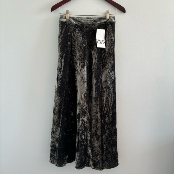 NWT Zara | Velvet Skirt - Picture 3 of 5